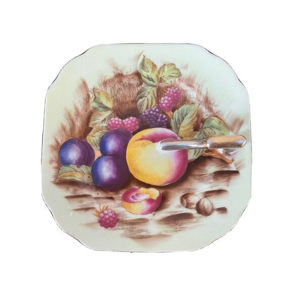 Made in Occupied Japan, Gold Handled Serving Plate, Vintage Handpainted Fruit - Picture 2 of 7